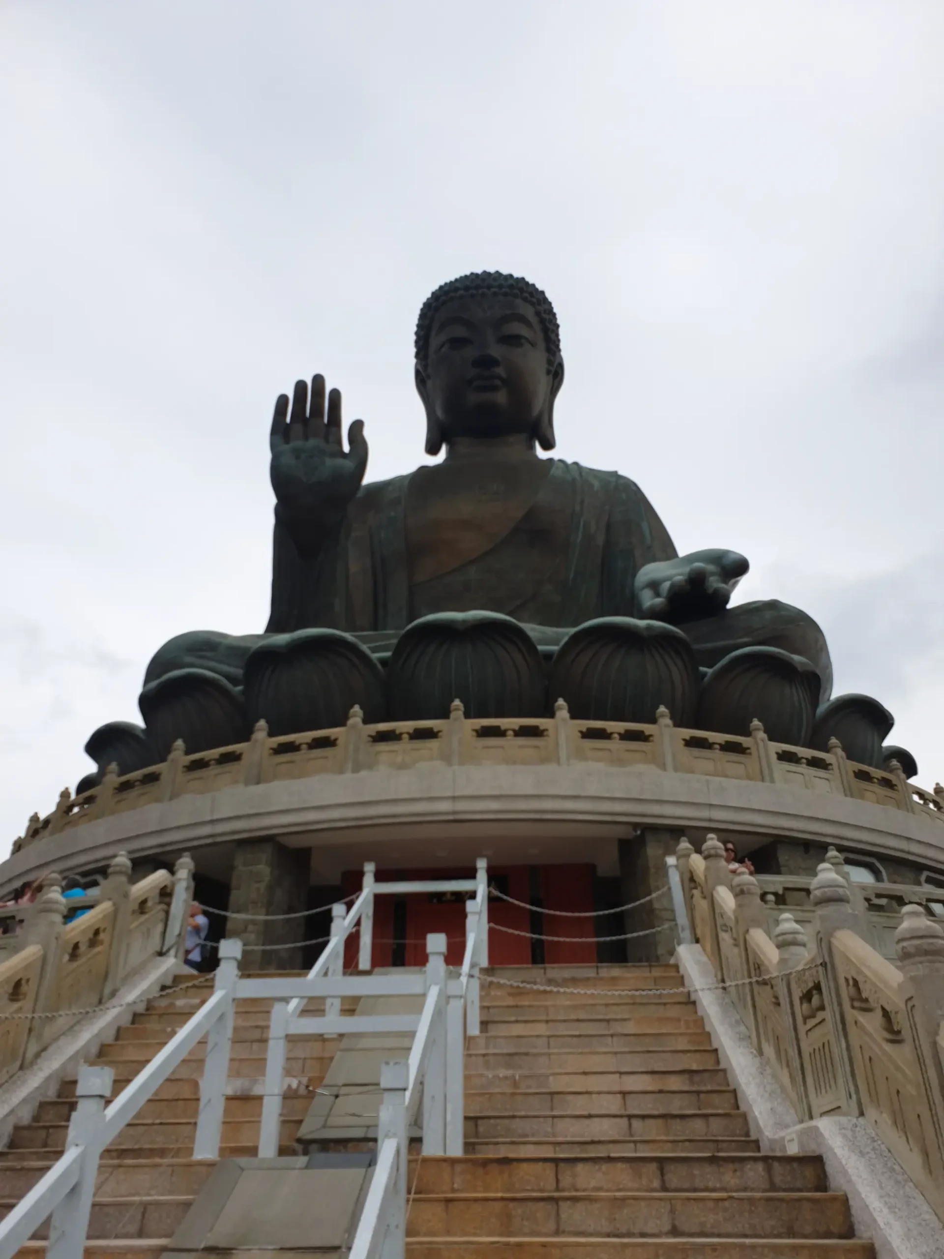 Tian Tan Big Buddha statue