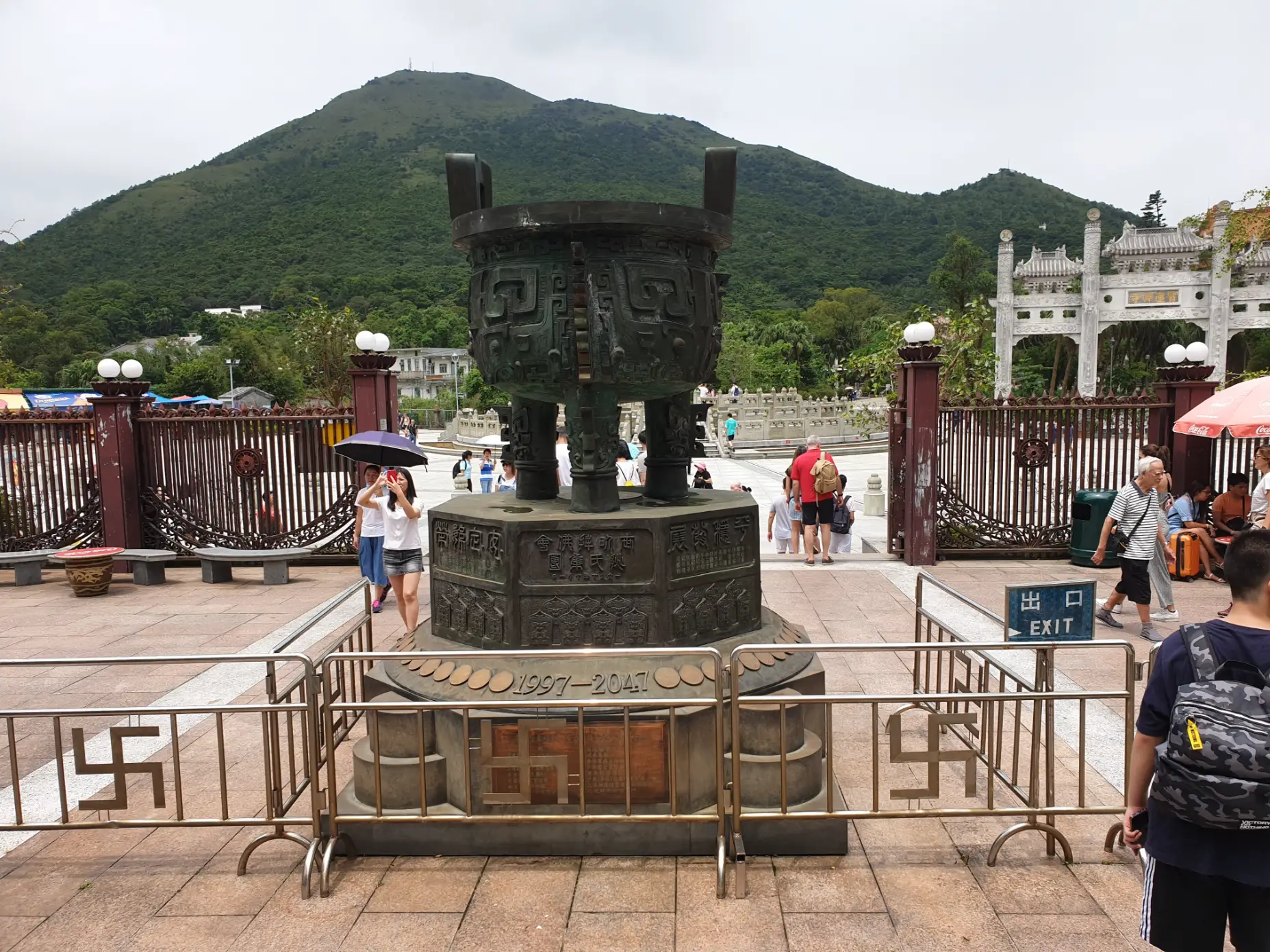 Tian Tan Big Buddha Front View