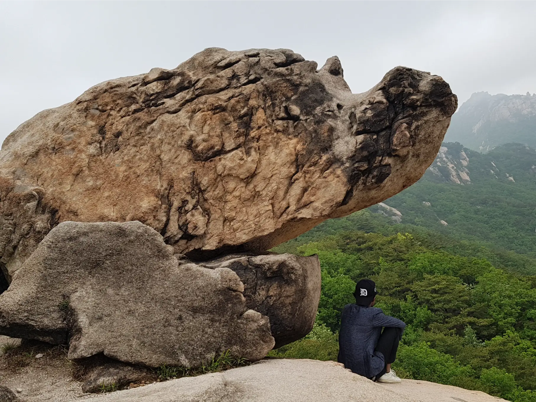 somwhere in bukhansan - baegundae trails