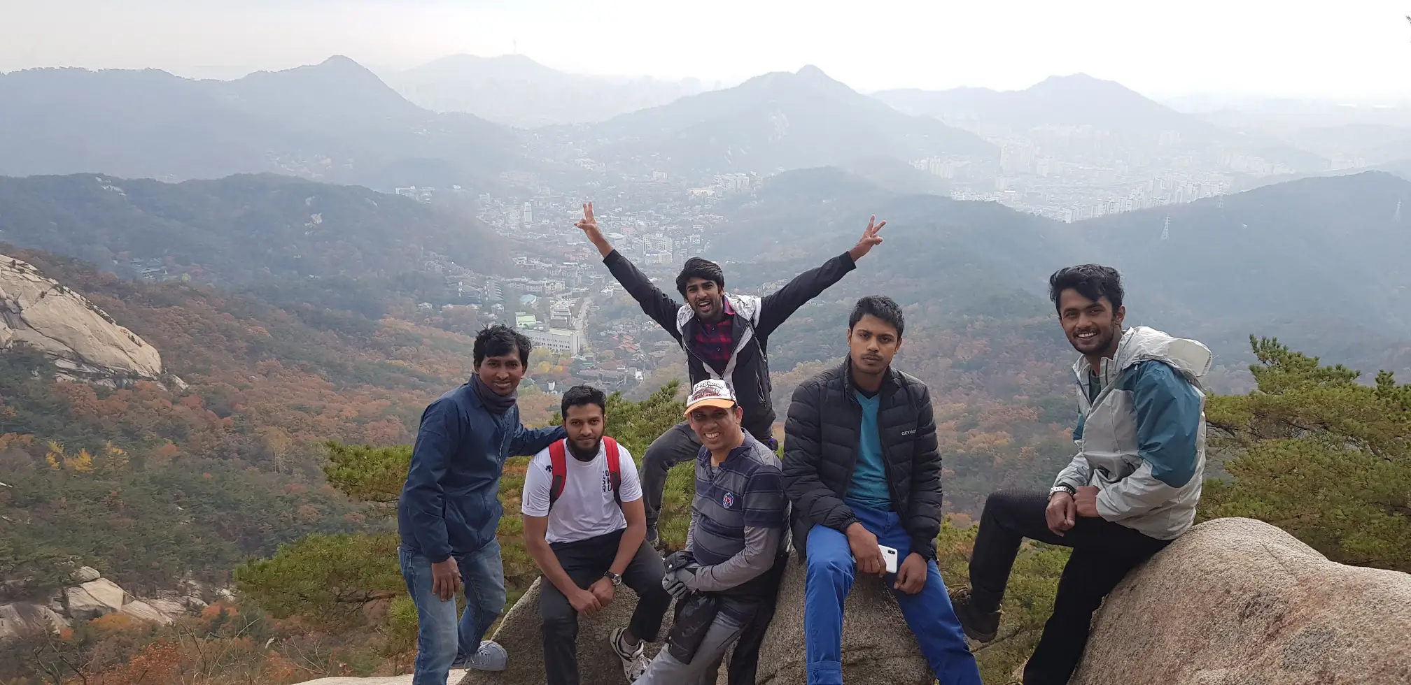 Bukhansan National Park - Autumn hiking in jokduribong peak